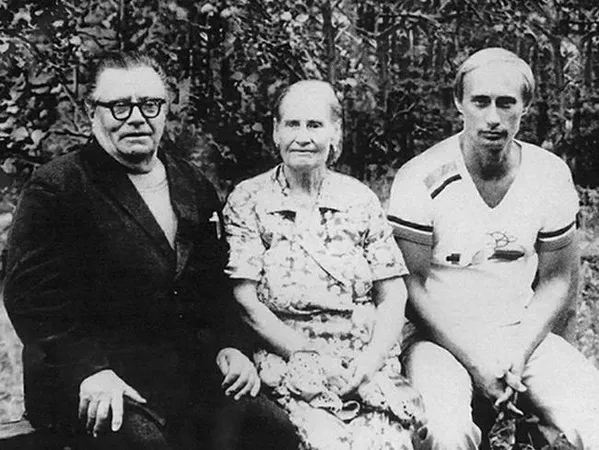 vladimir putin biography